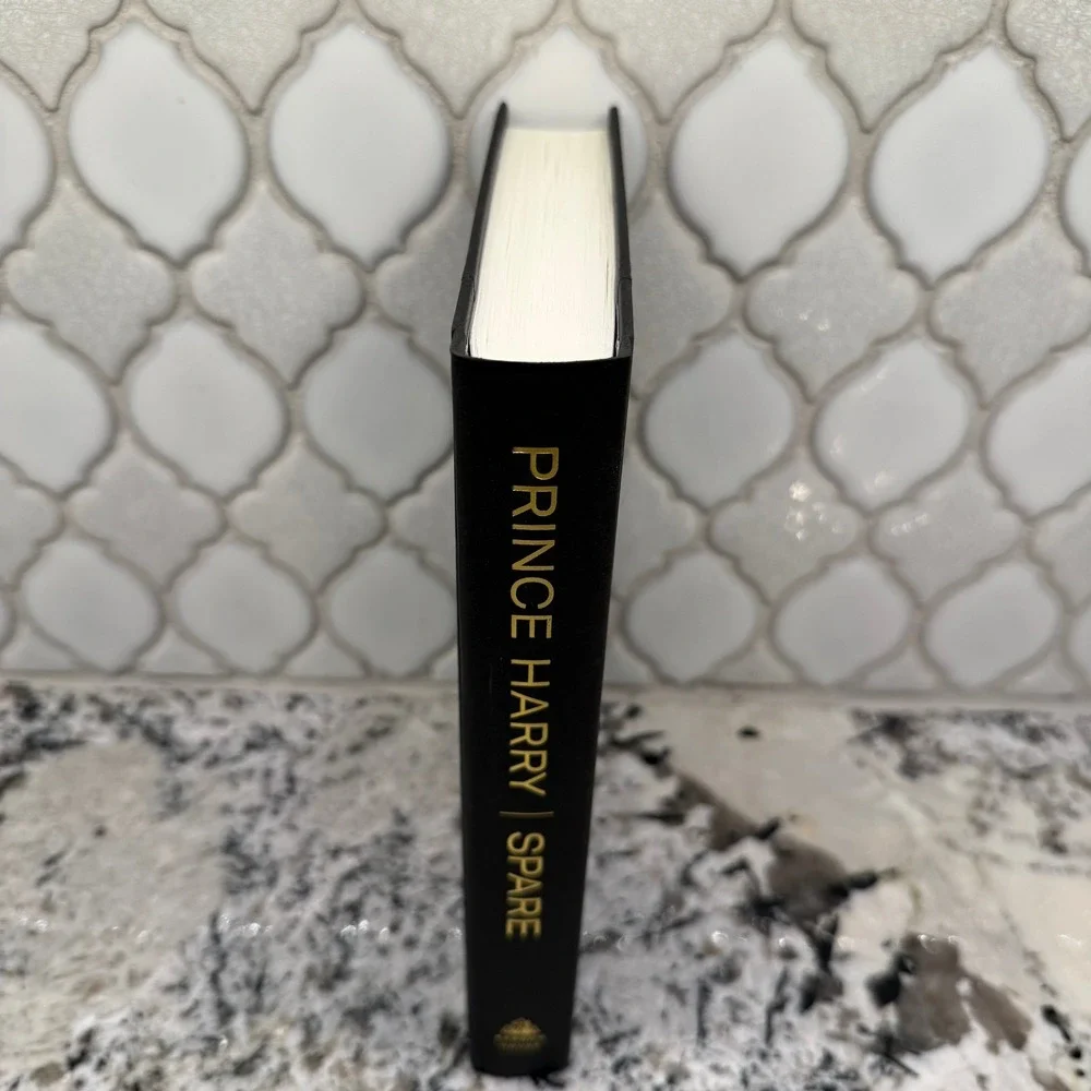 Prince Harry Spare Hardcover Memoir Random House‎ Duke of Sussex Black Gold 2023